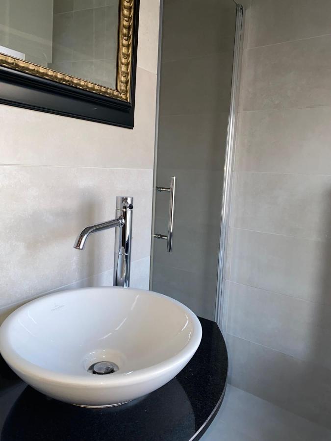Guesthouse Vakantie Logies Hollywood Brujas Exterior foto